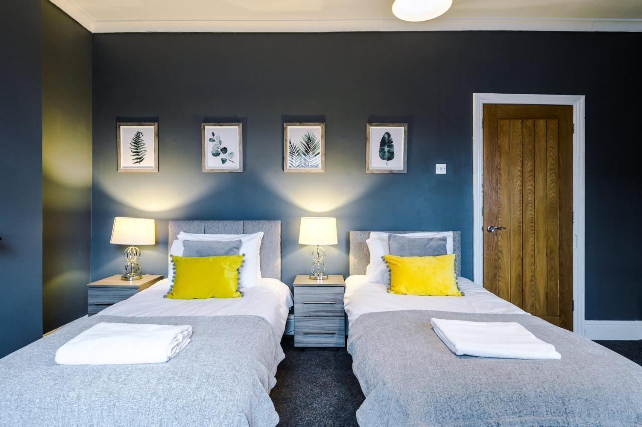 Spacious Modern Chester Home - Great Location エクステリア 写真