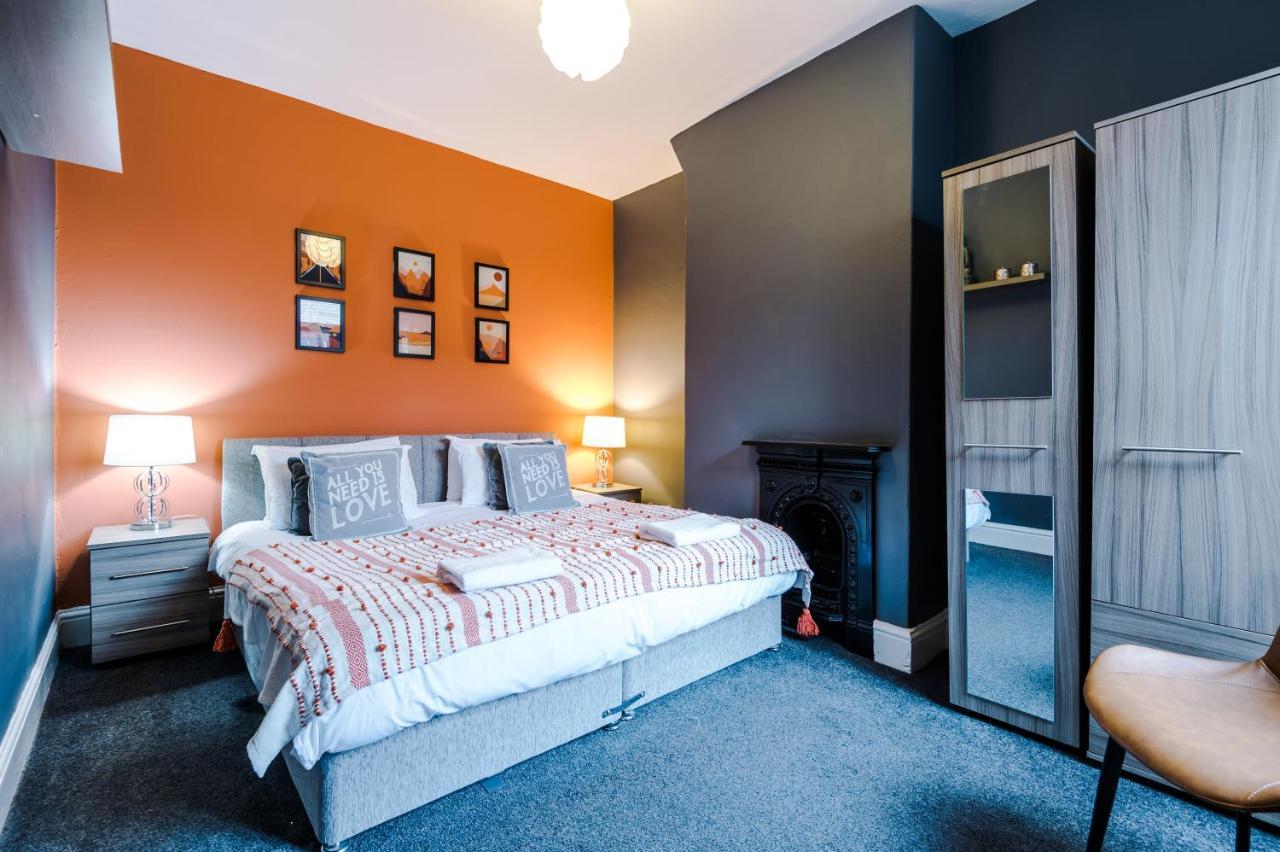 Spacious Modern Chester Home - Great Location エクステリア 写真