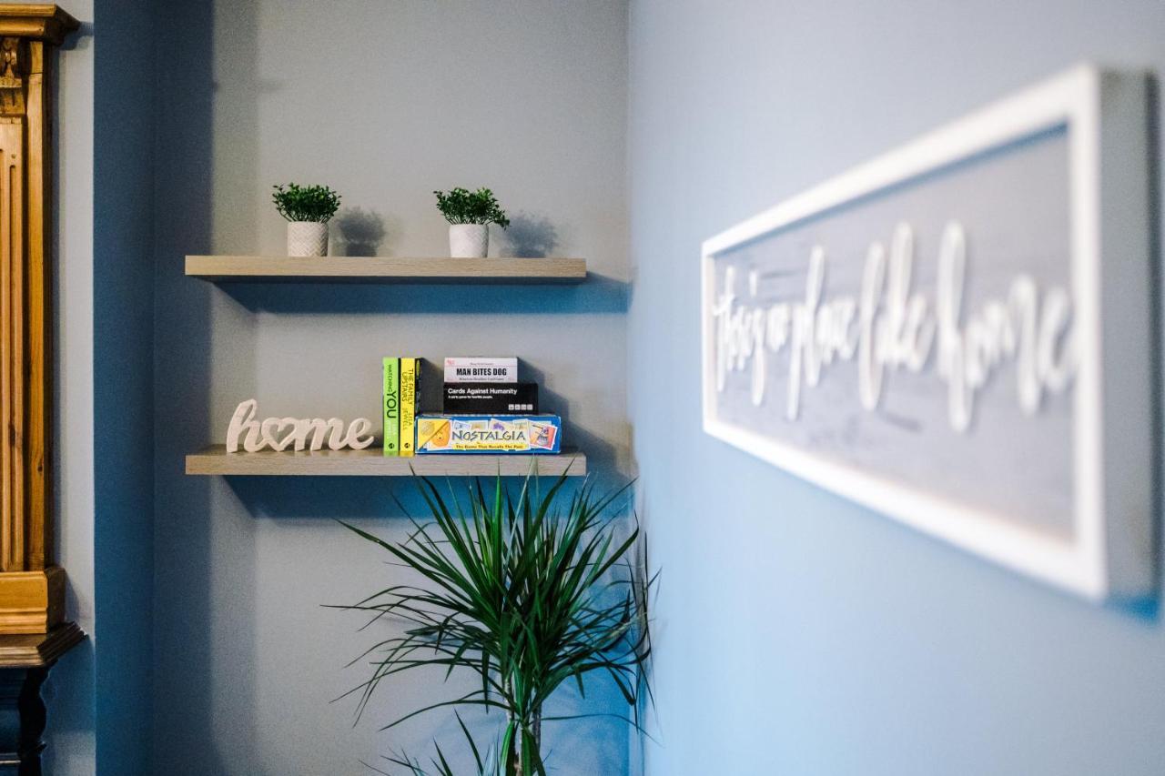 Spacious Modern Chester Home - Great Location エクステリア 写真