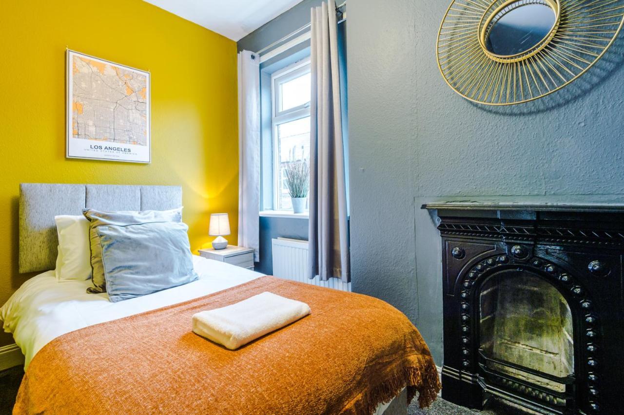 Spacious Modern Chester Home - Great Location エクステリア 写真