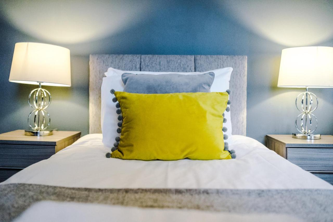 Spacious Modern Chester Home - Great Location エクステリア 写真