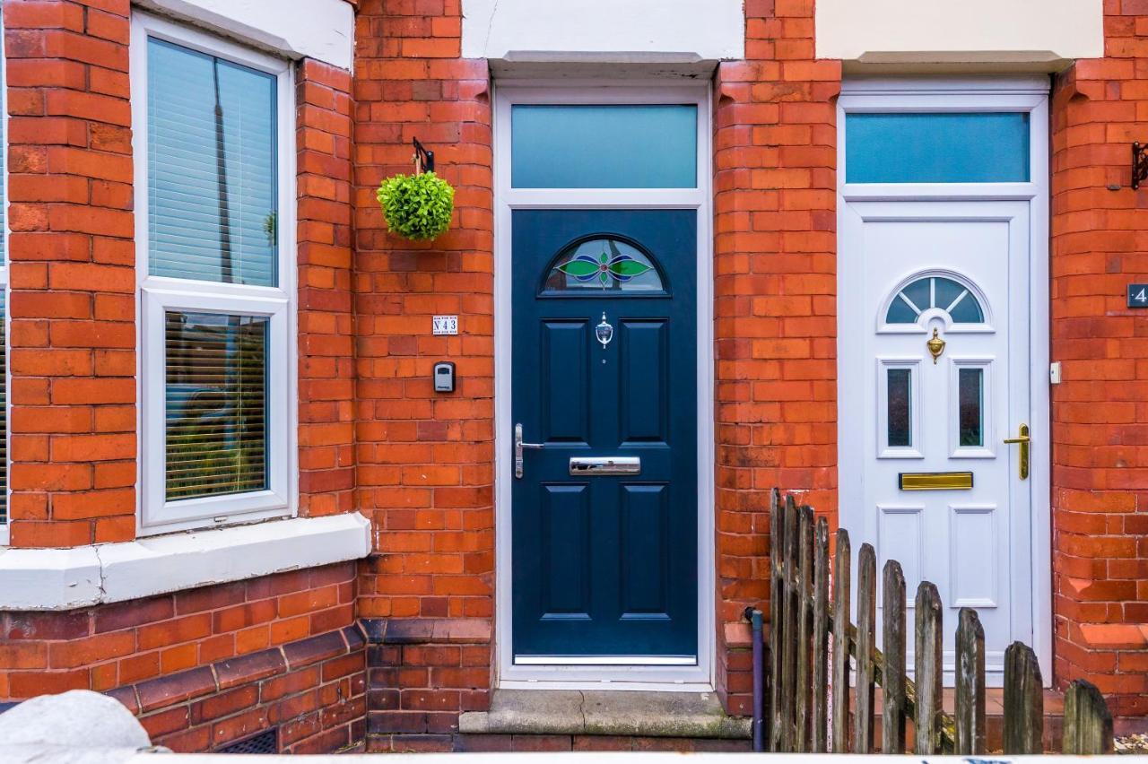 Spacious Modern Chester Home - Great Location エクステリア 写真