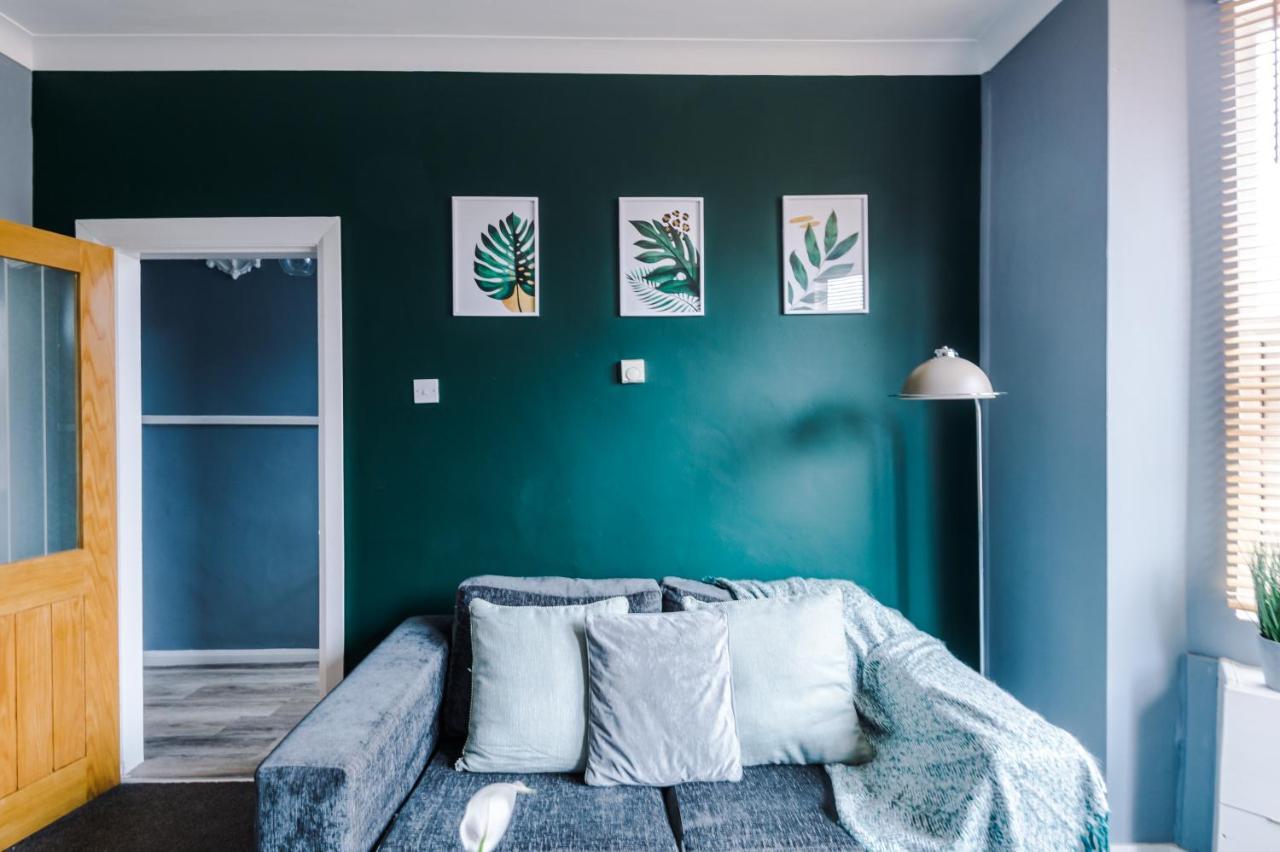 Spacious Modern Chester Home - Great Location エクステリア 写真