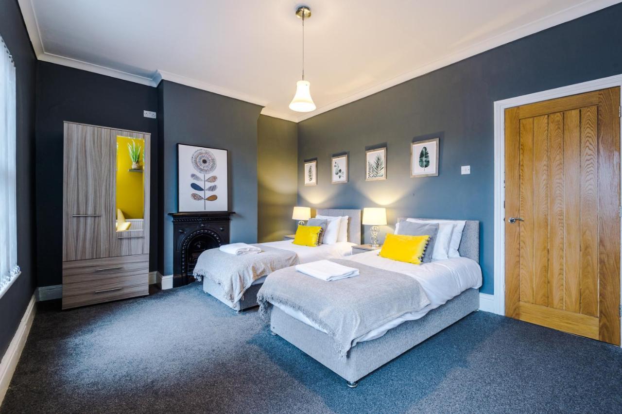 Spacious Modern Chester Home - Great Location エクステリア 写真